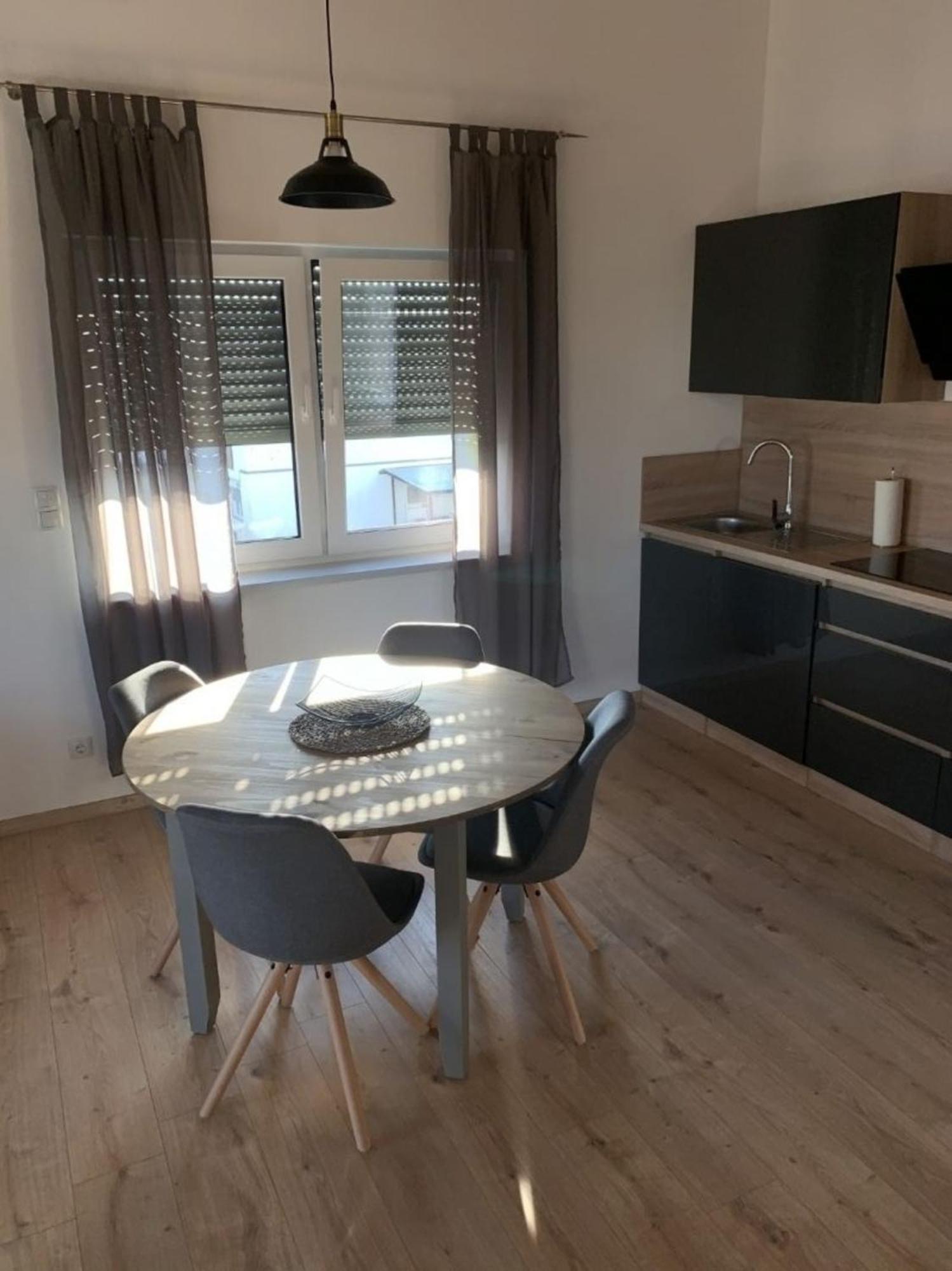 Auf Dem Rheinsteig Apartment Lierschied ภายนอก รูปภาพ